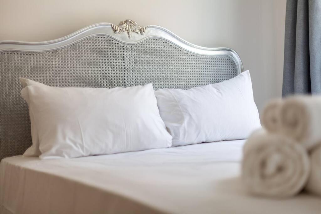 Appartement Chic & Spacious 2-bed 2-bath In Seven Sisters *